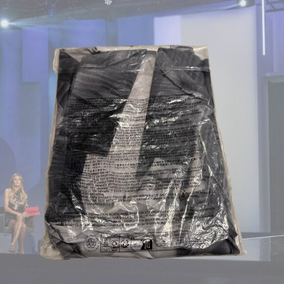 NWT - Making the Cut S3E6 Long Sleeve Printed Bodysuit - MTC3-EP6 VGN01 Grey - L - Picture 7 of 7